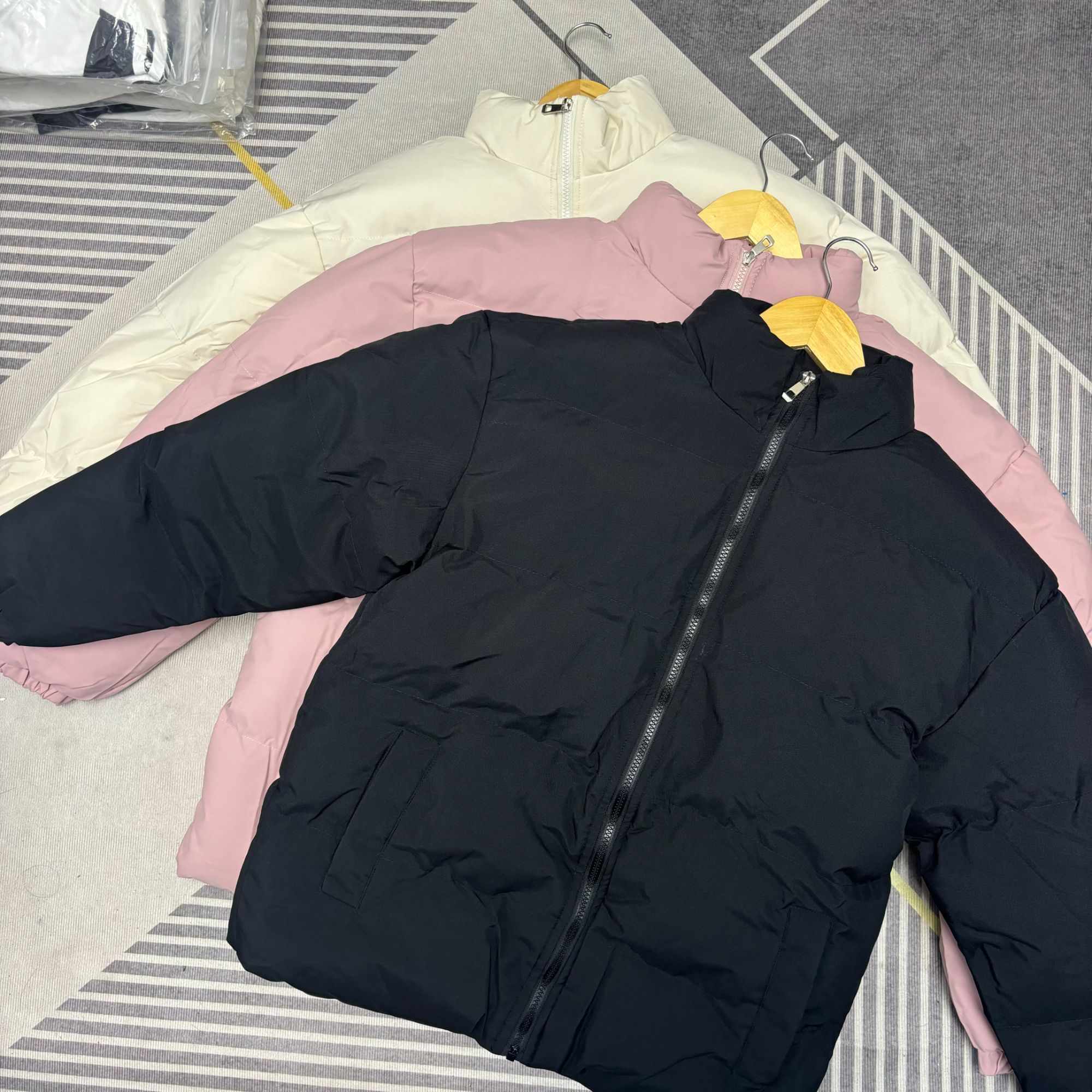 3号｜冬季纯色经典款外套保暖耐磨方便清洁