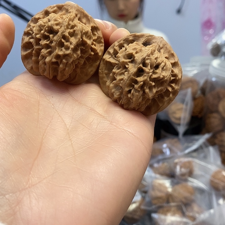 文玩核桃把件41.5乾隆纹