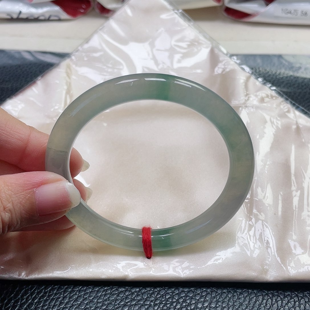 未镶嵌手镯（圆镯）翡翠缅甸翡翠56