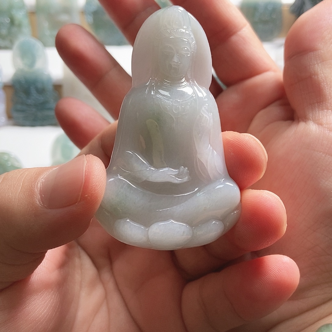 翡翠未镶嵌手镯素衣观音