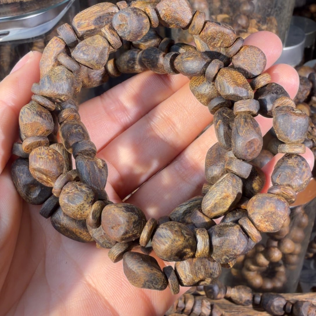 沉香碎屑沉香沉水树丁发一条