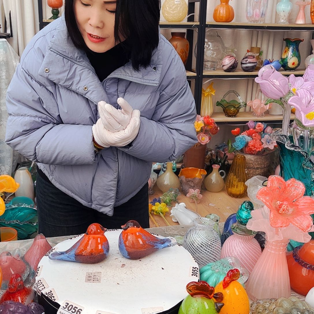 一对红鸟福利家悦琉璃工艺品