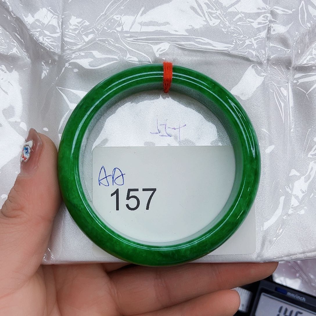 翡翠手镯未镶嵌快**乐手镯