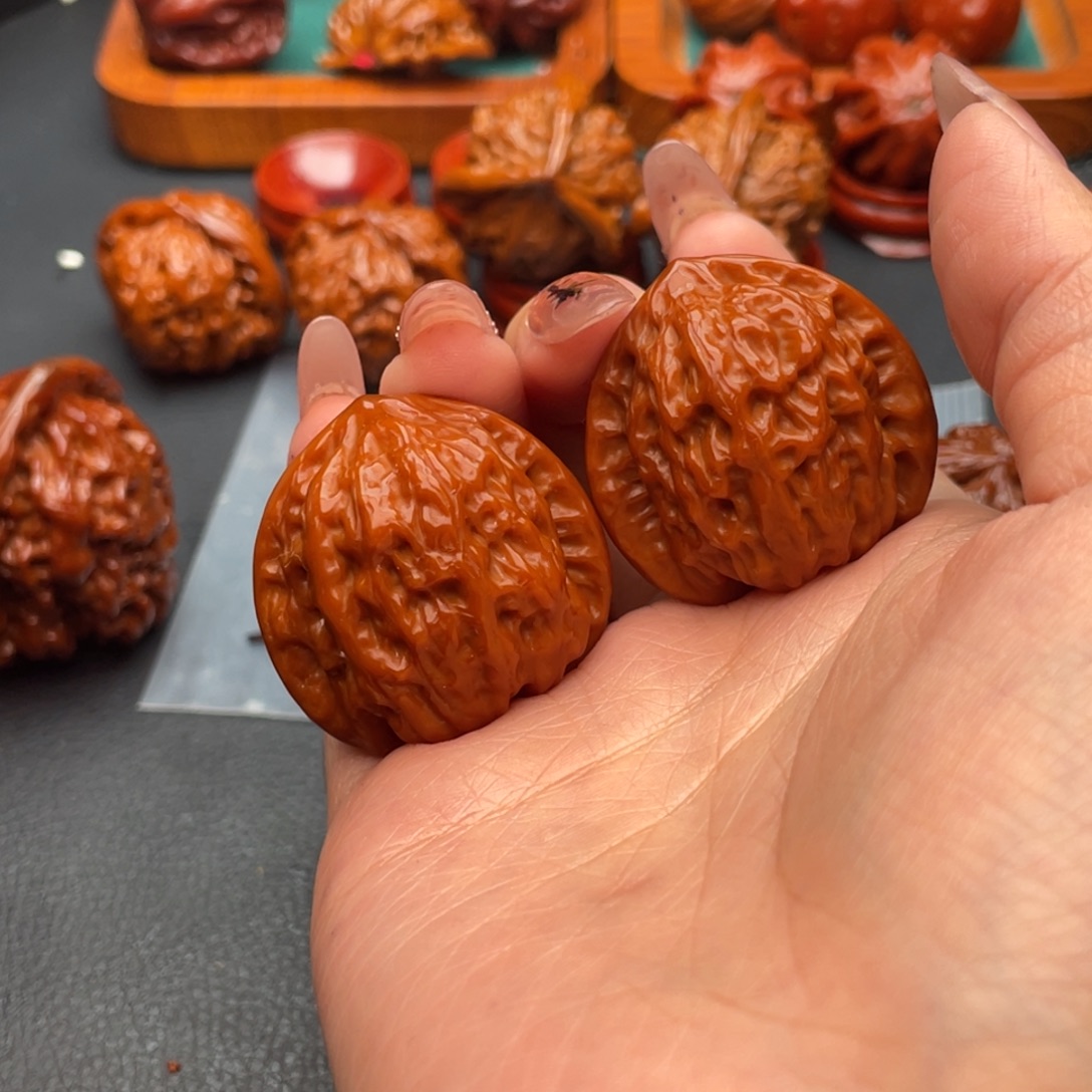 老***黄把件文玩核桃京公子