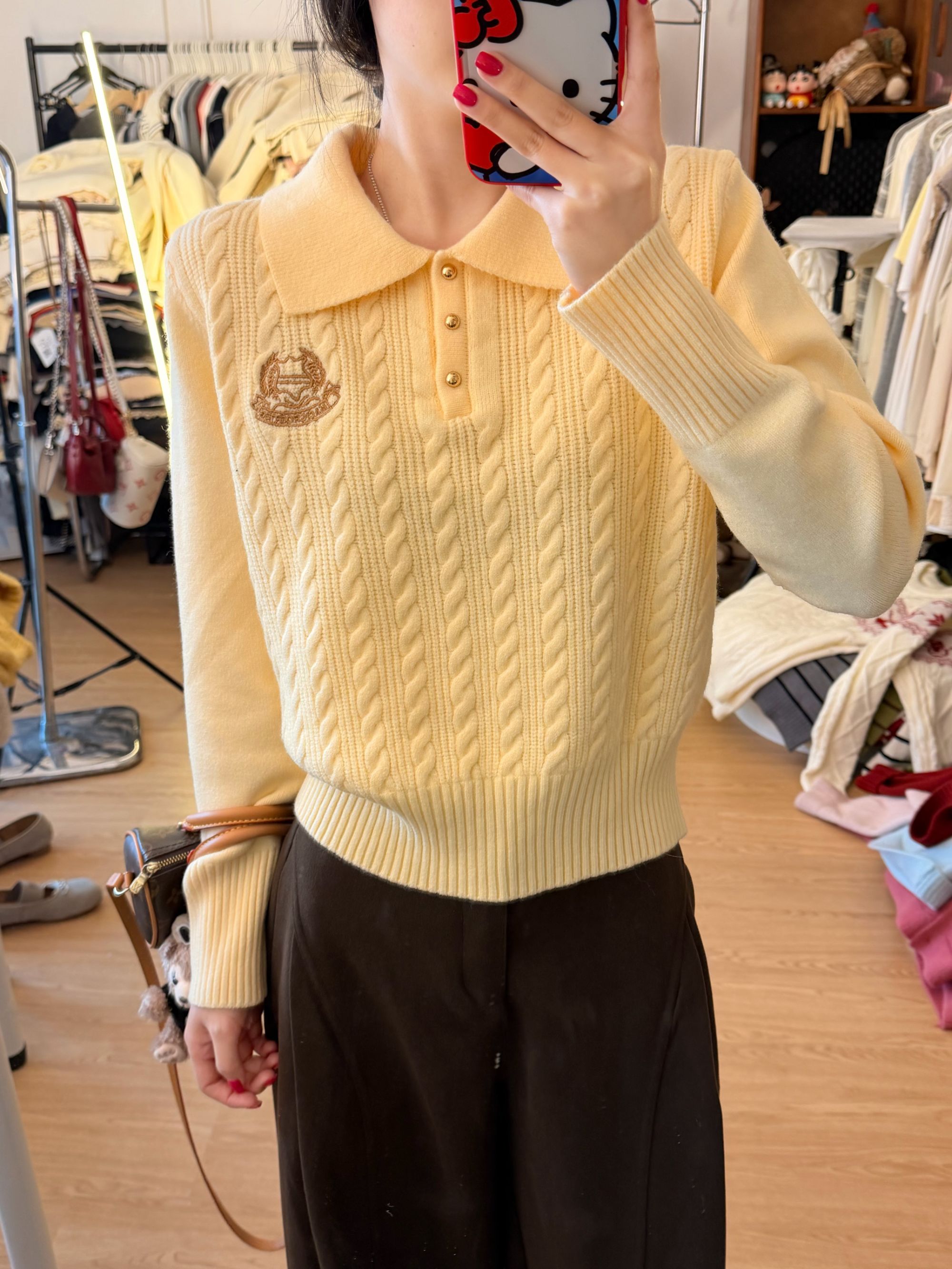 学院风麻花polo毛衣女2025新款气质韩系翻领刺绣套头短款针织衫女