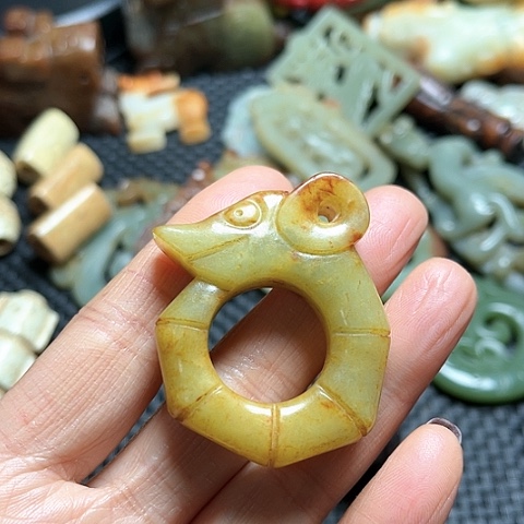 白玉菩提吊坠摆件