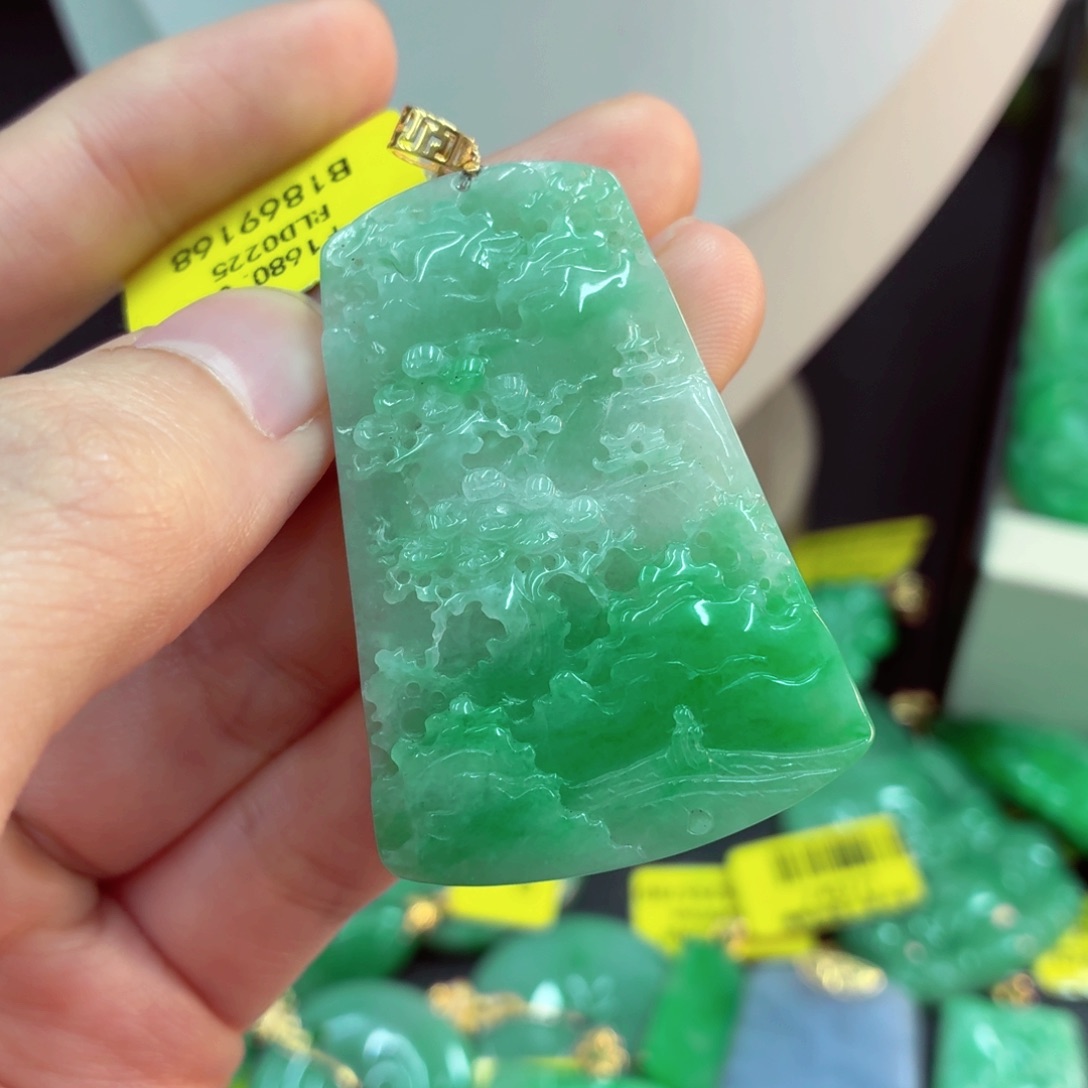 翡翠未镶嵌吊坠(不含链)