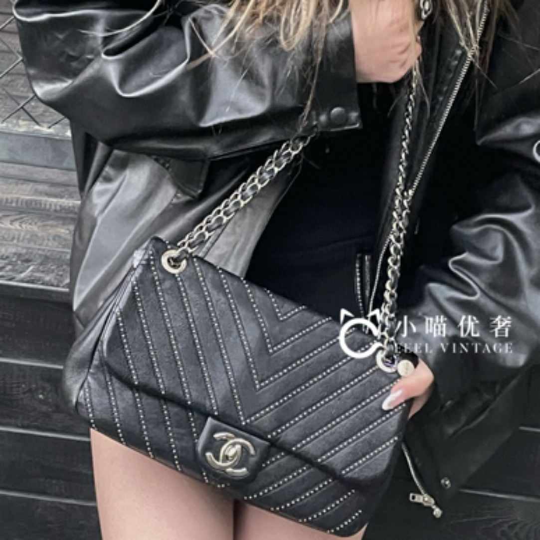 99新 Chanel/香奈儿 黑银牛皮V纹铆钉珠CF单肩包斜挎包