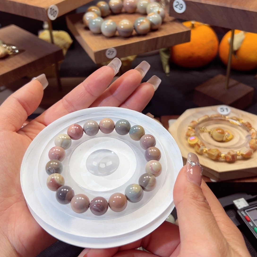 石英质玉手链未镶嵌美****曹102