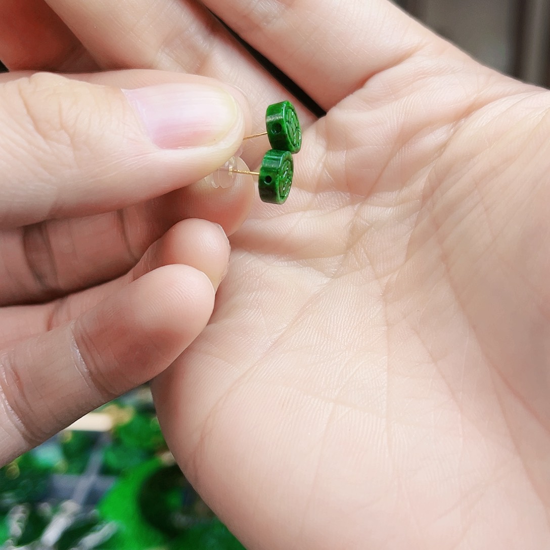 翡翠耳饰18K金镶嵌耳饰