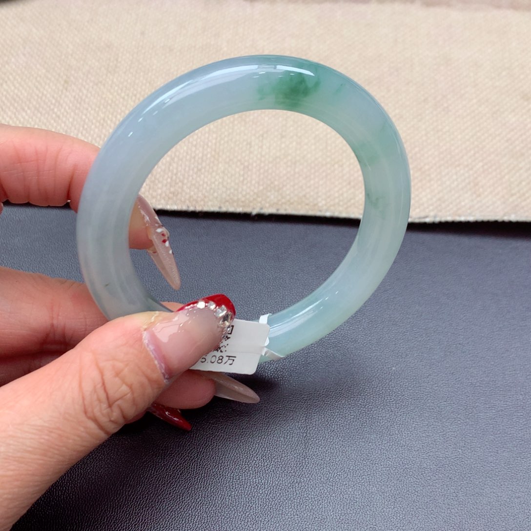 翡翠手镯未镶嵌缅甸翡翠手镯