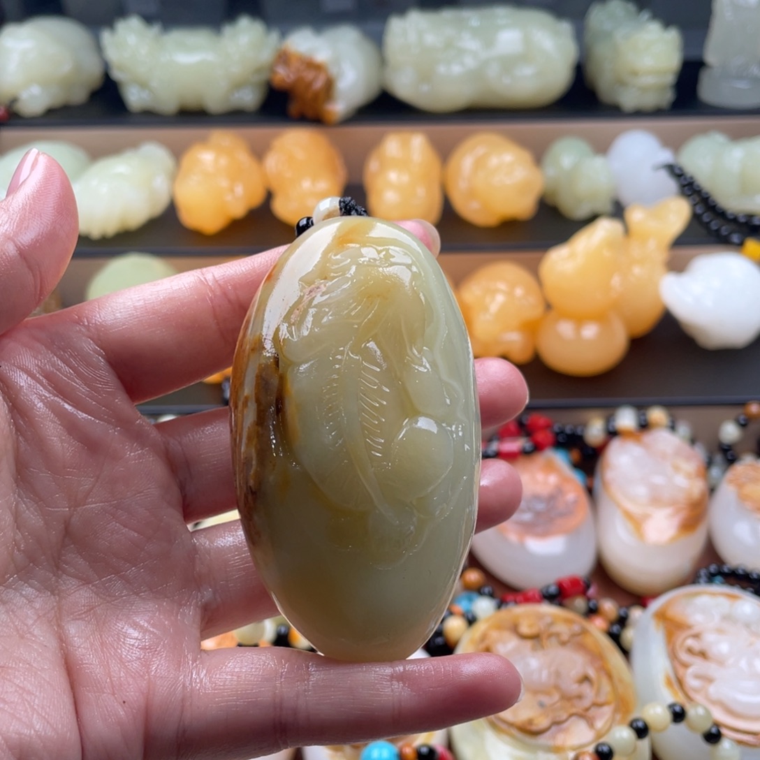 河***剑石材天然古青石手把件