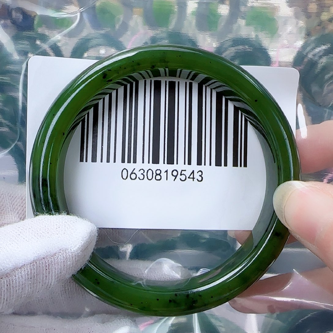 和田玉（碧玉）手镯未镶嵌5960包容