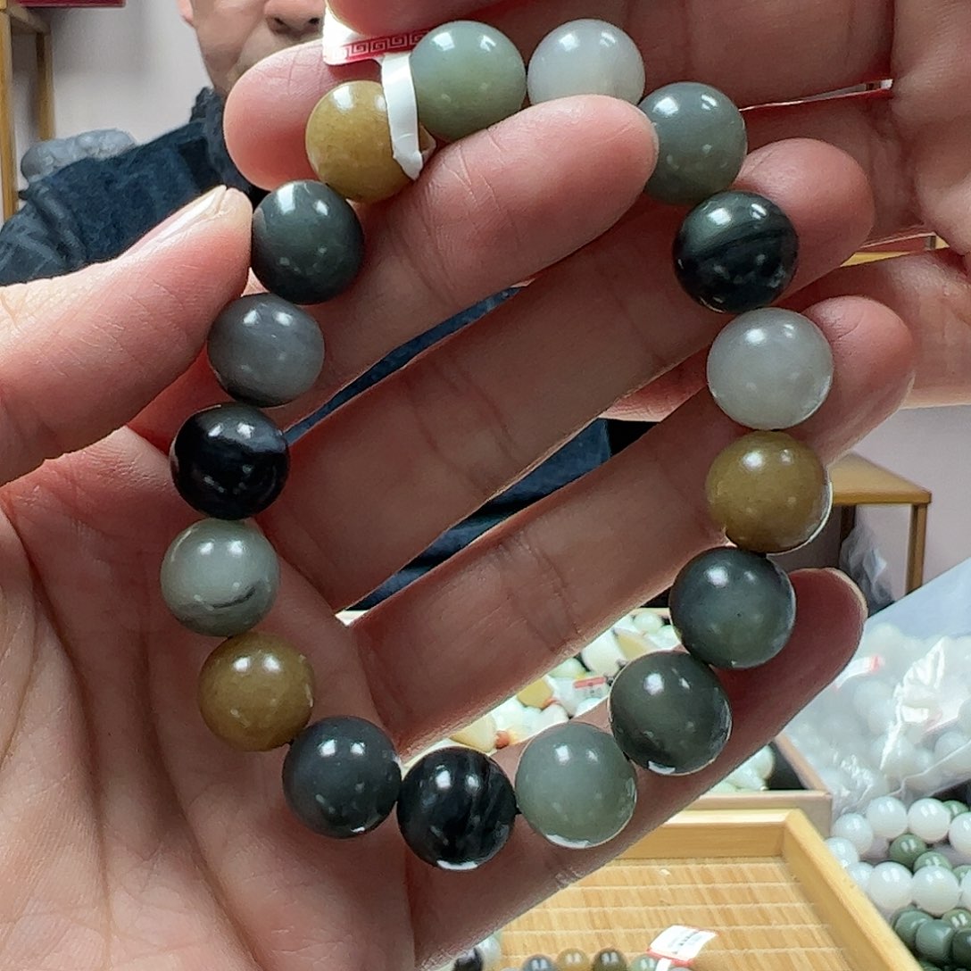 【闪购商品】和田玉手串未镶嵌卡12楼兰三色