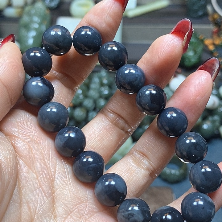 和田玉手串未镶嵌