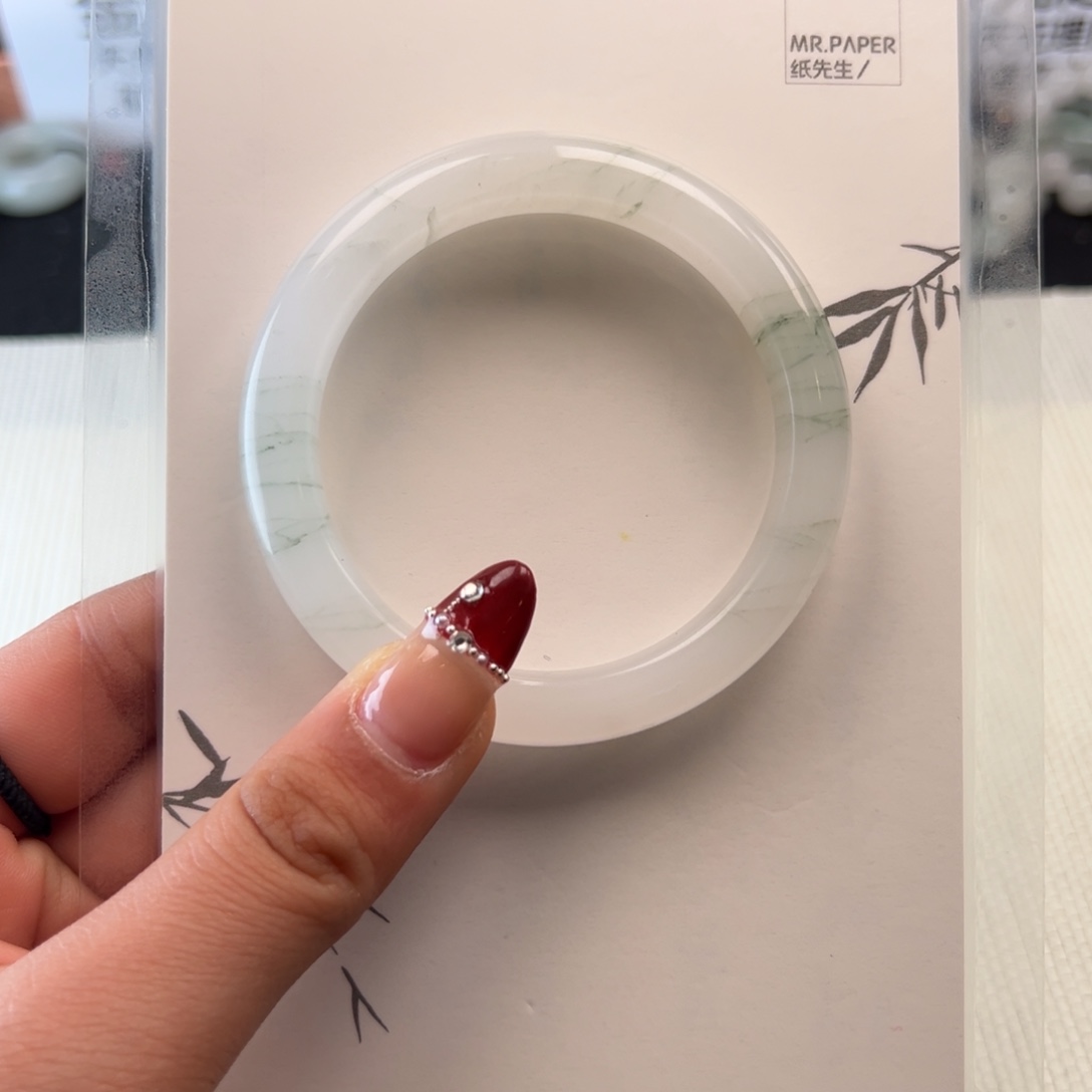 石英质玉手镯未镶嵌85