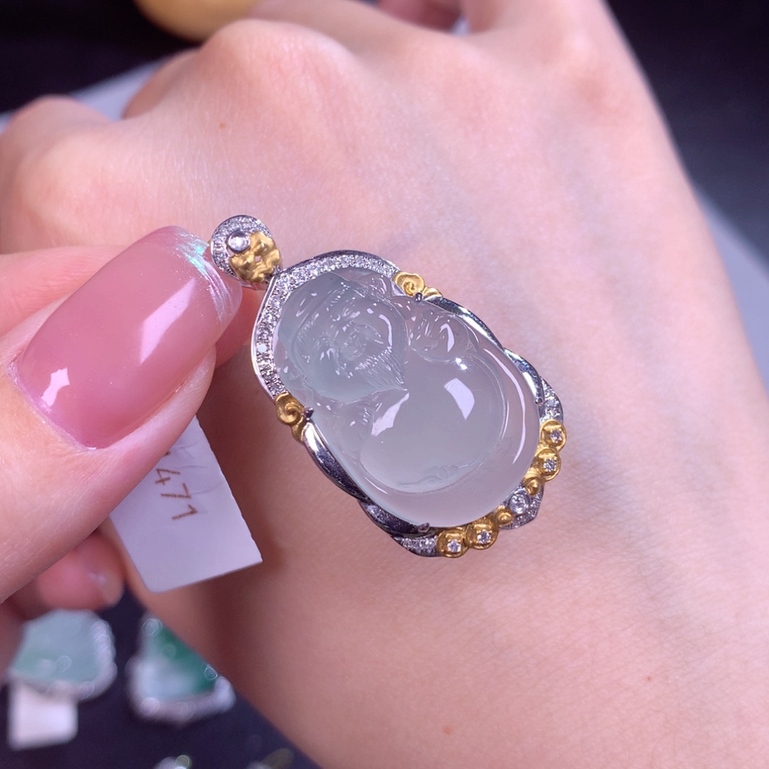 颈饰18K金镶嵌翡翠昭*财神