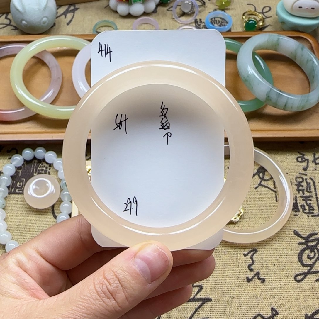 石英质玉手镯未镶嵌414
