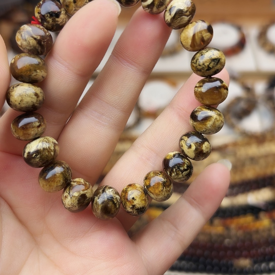 小***姐琥珀未镶嵌裸石十一90303