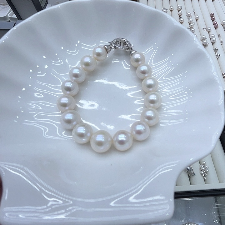 淡水珍珠颈饰银S925镶嵌静**开