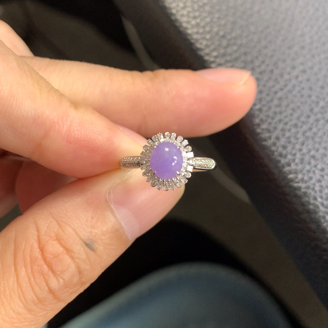 翡翠戒指18K金镶嵌翡翠