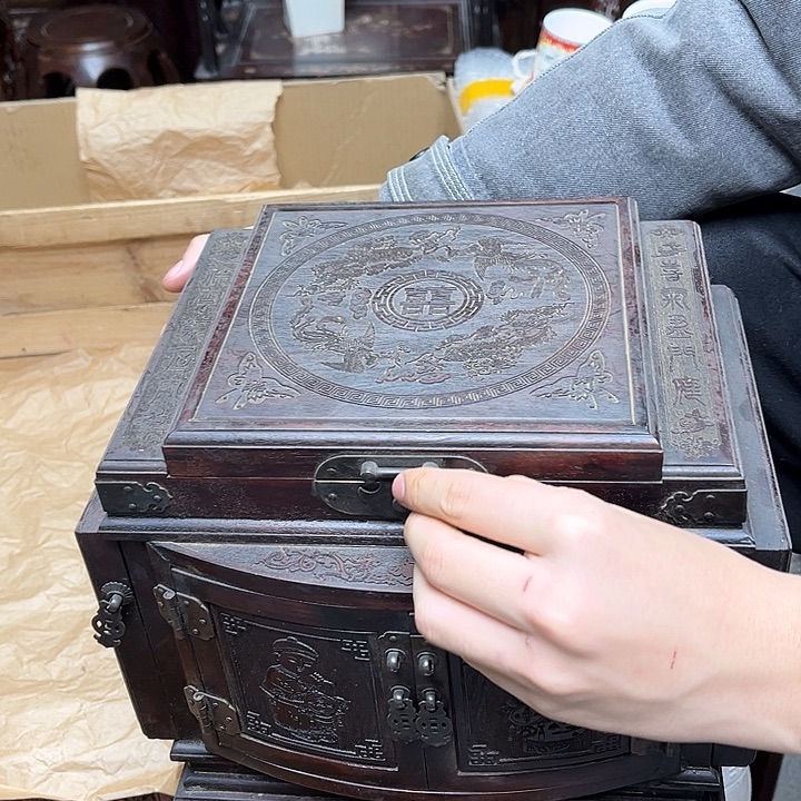 大叶紫檀（黑酸枝木类）