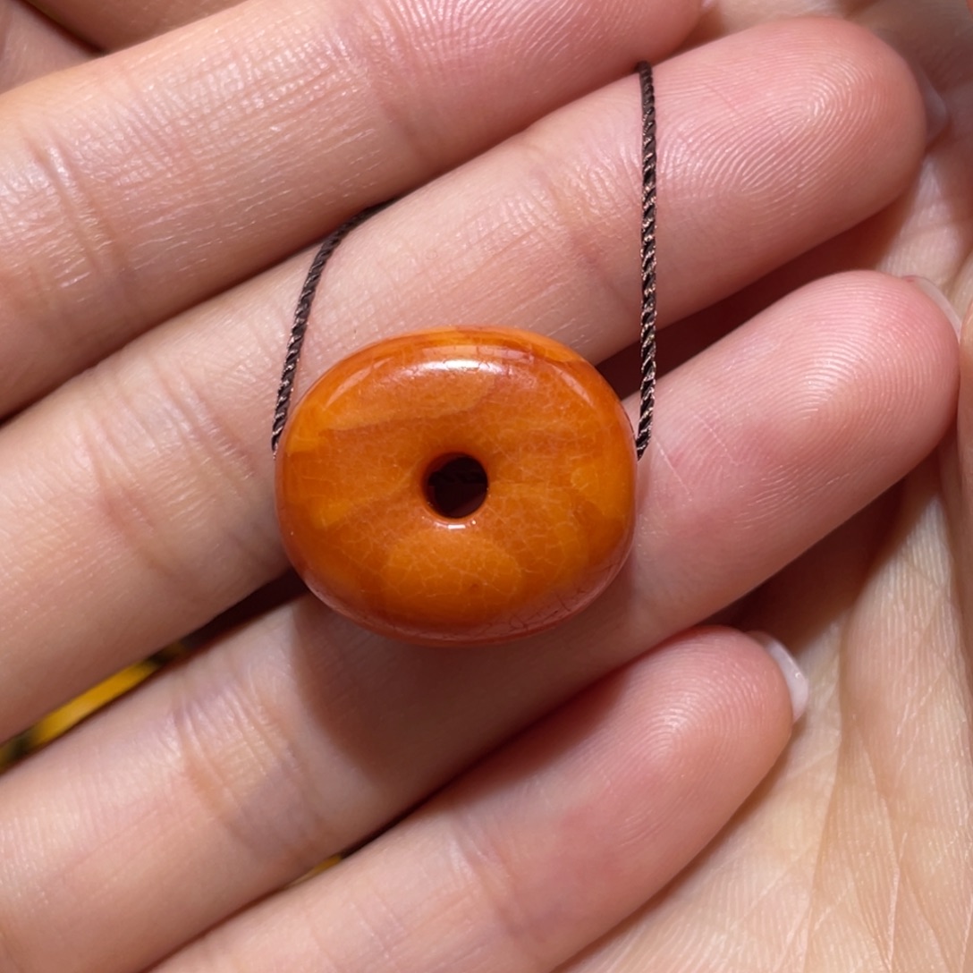 【闪购商品】琥珀裸石未镶嵌四通