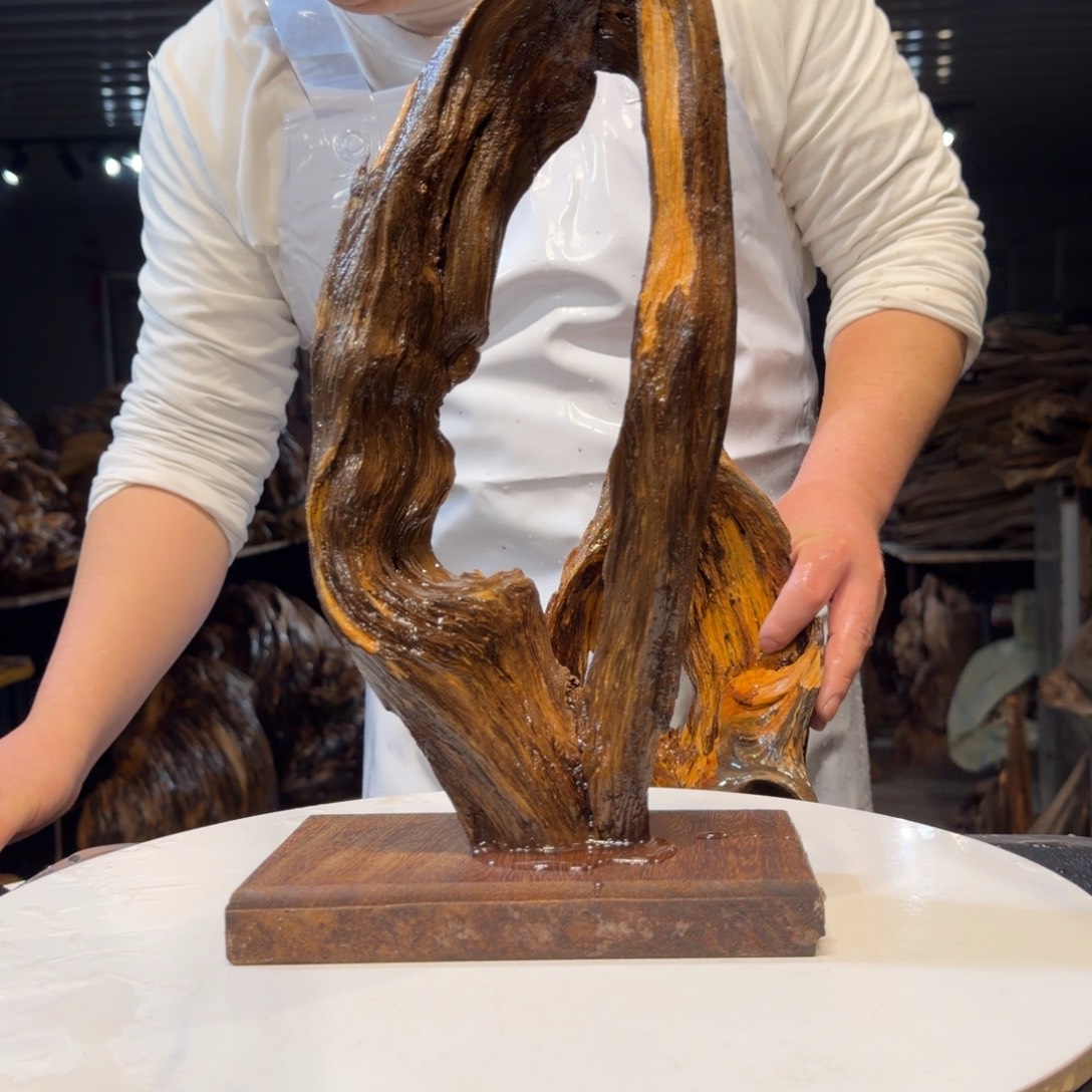 野***伞木王一刀琥珀木摆件110