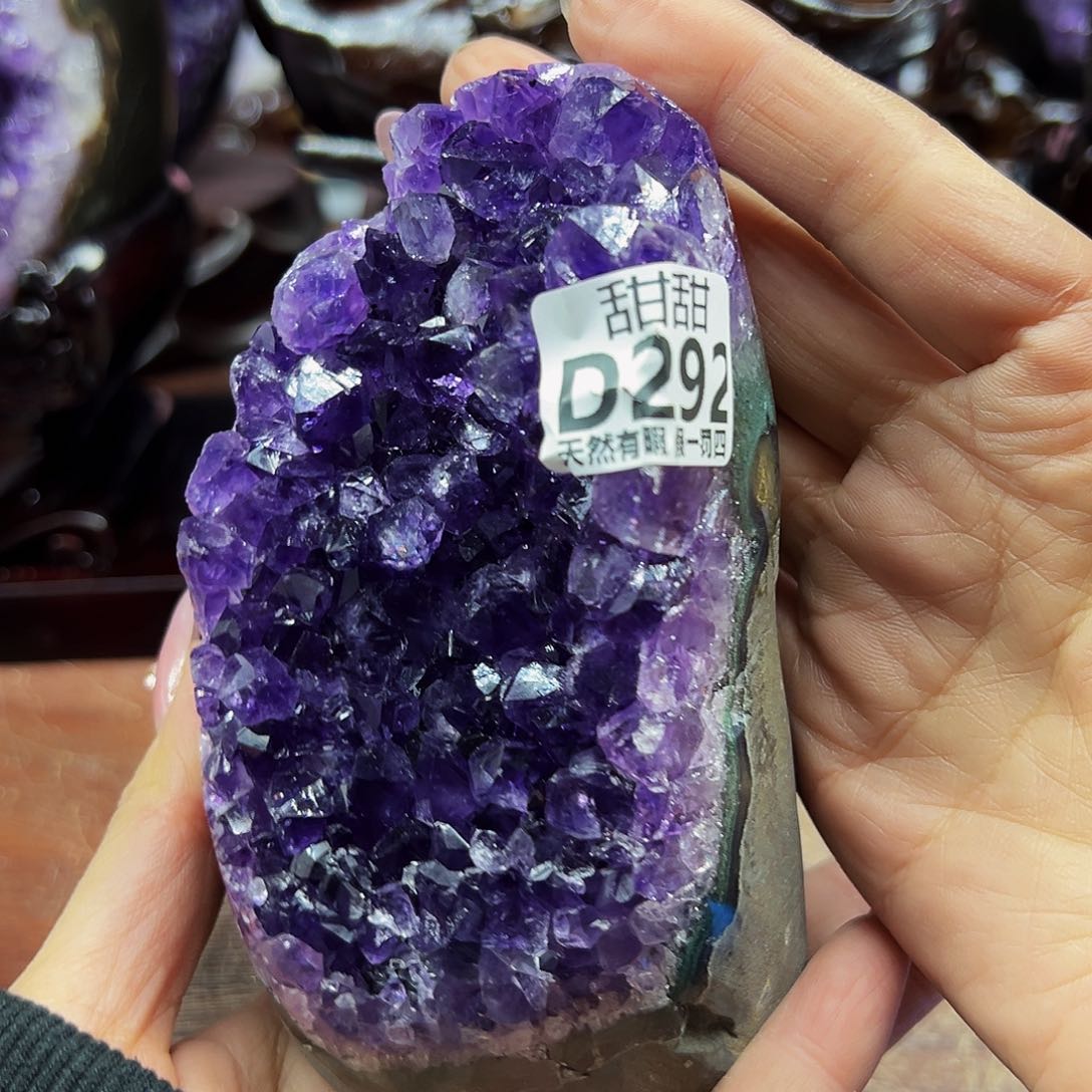 水晶大型摆件未镶嵌