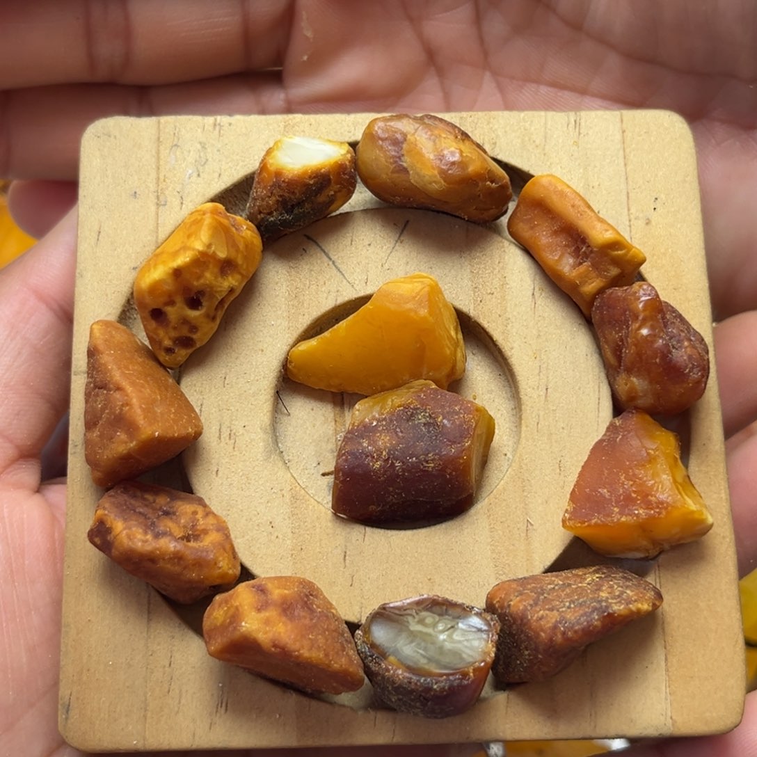 定制琥珀未镶嵌蜜蜡定制随型手串