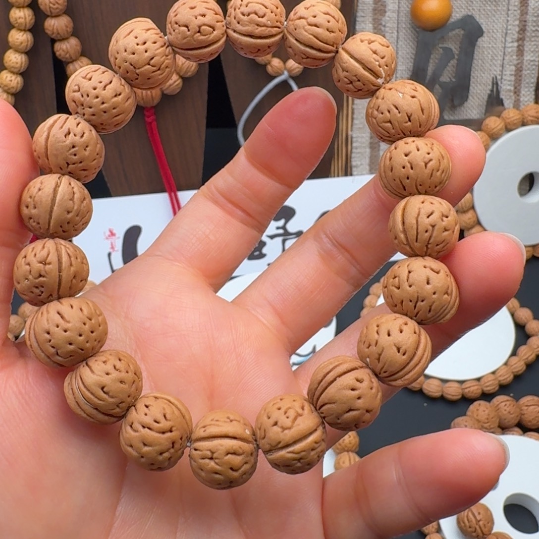 阿***虎桃核手串13➕脐中脐肌肉单圈