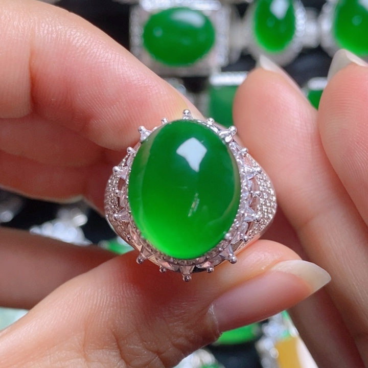 翡翠未镶嵌挂件蛋面