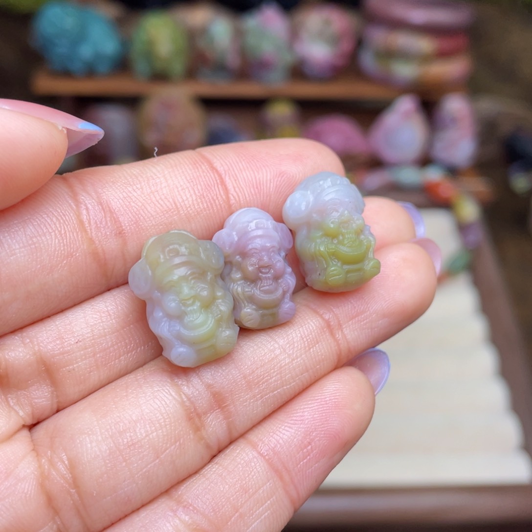 玛瑙/玉髓珠宝半成品未镶嵌盐源玛瑙福利财神