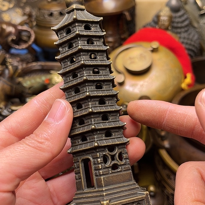 精美铜器批发档口