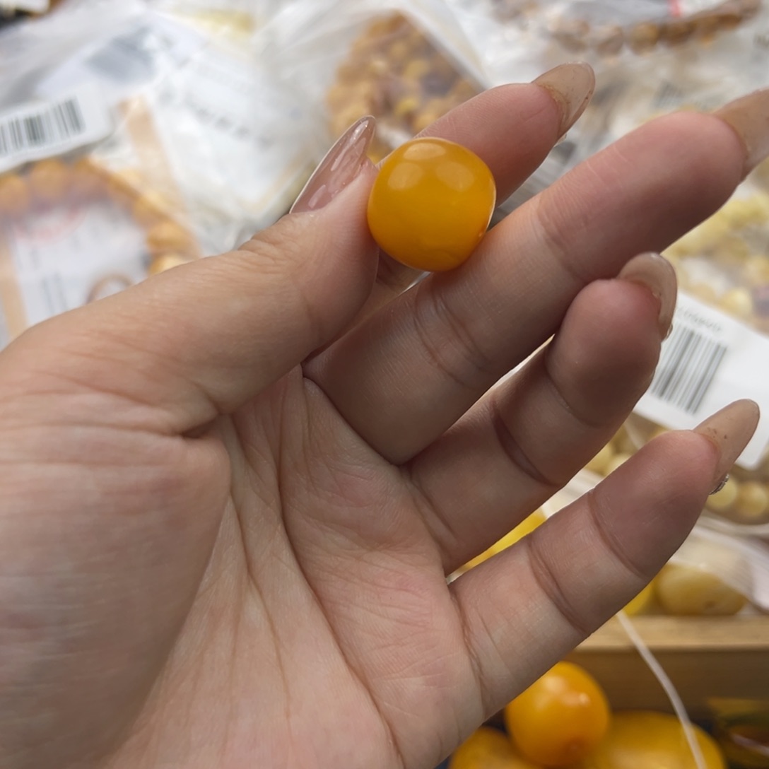 琥珀珠宝奇石未镶嵌