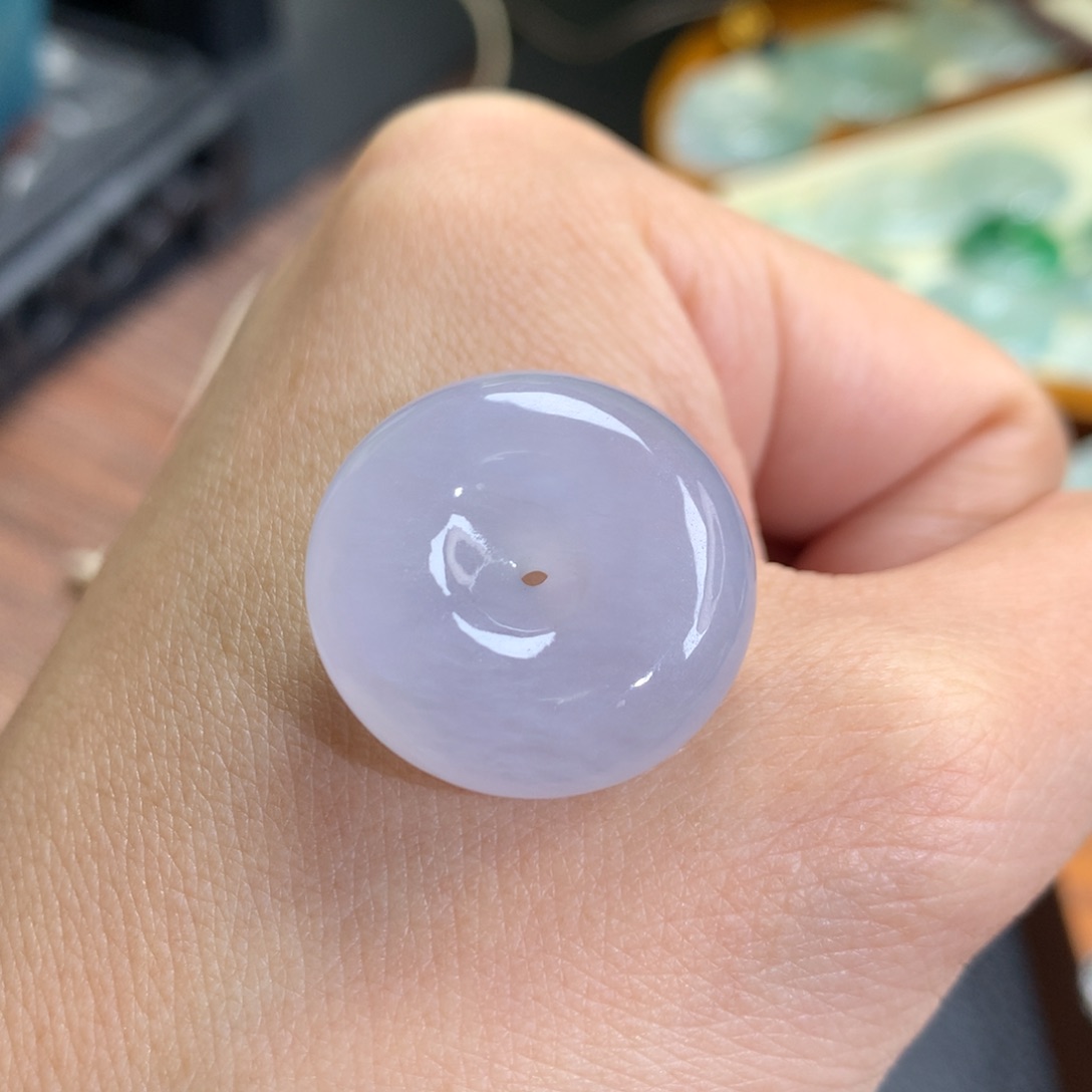 翡翠颈饰未镶嵌平安扣