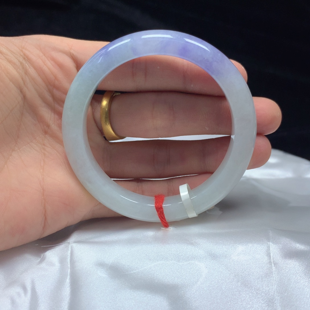 翡翠未镶嵌手镯（圆镯）54.1