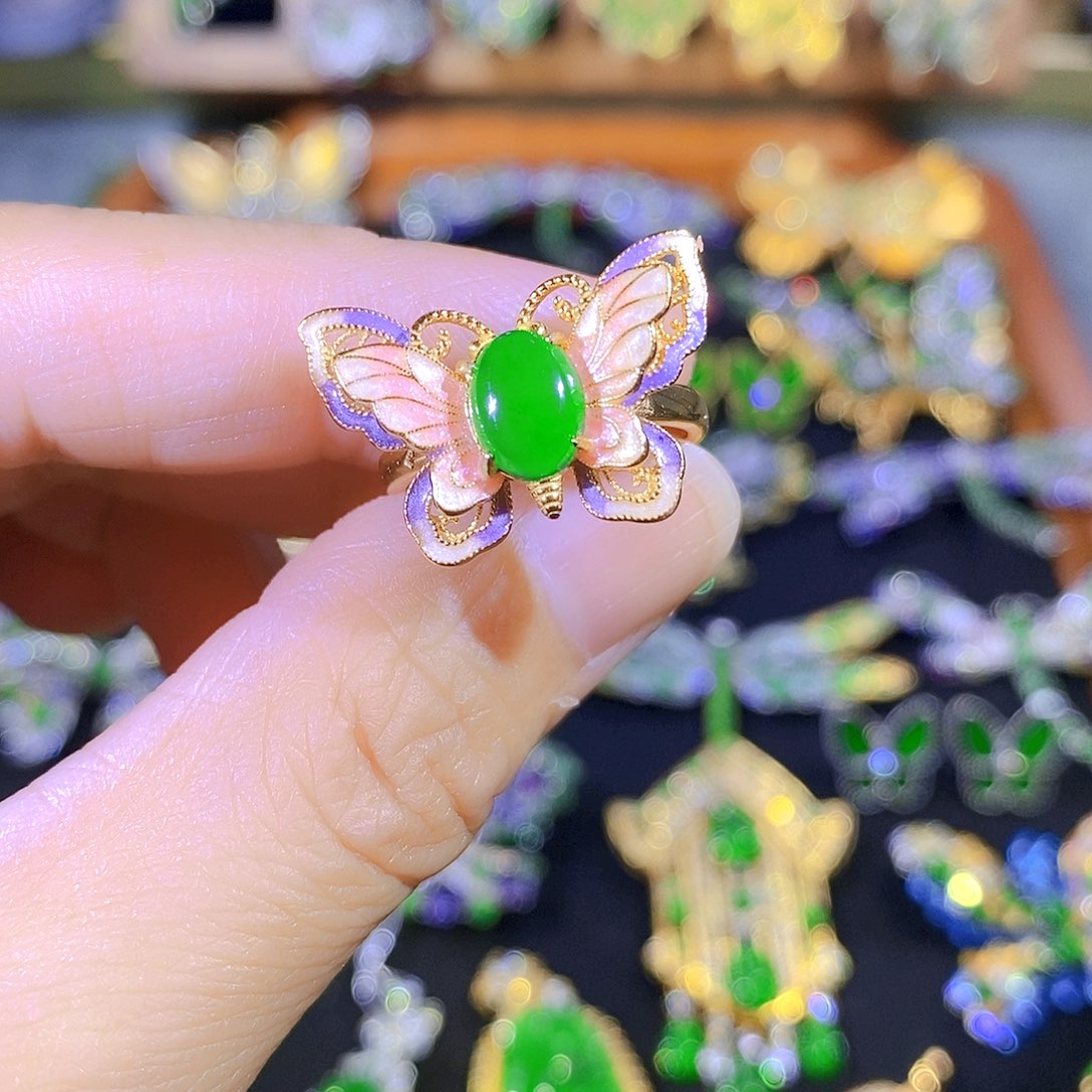 颈饰银S925镶嵌翡翠