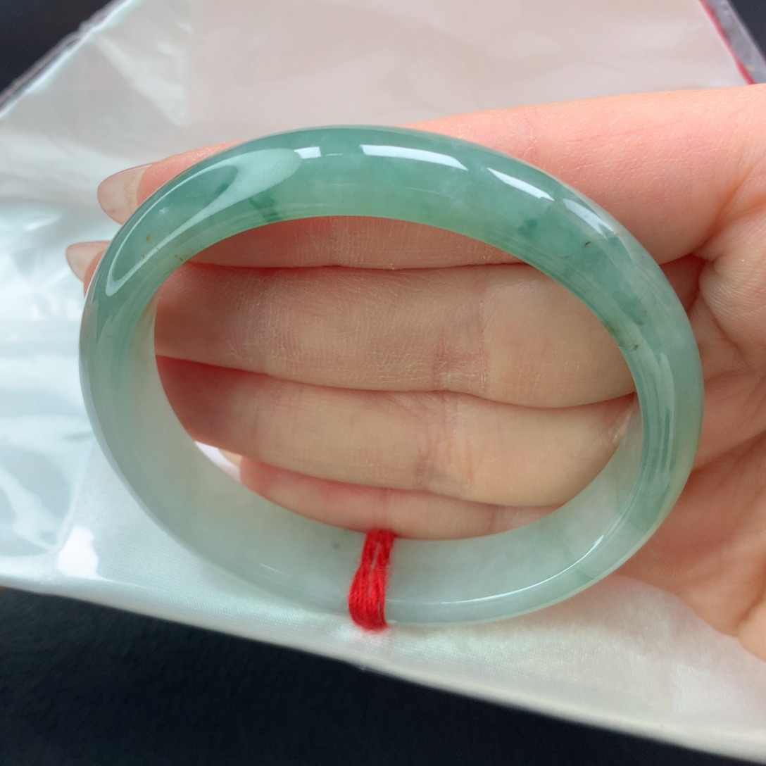 翡翠手镯未镶嵌(10号)贵妃，正圈戴54