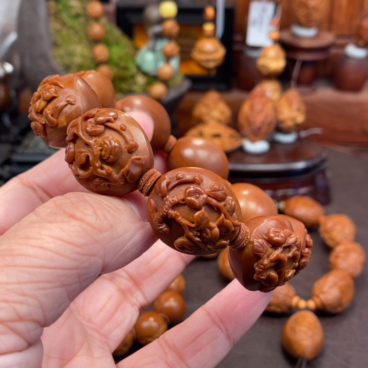 【闪购商品】橄榄核吊坠柿柿如意