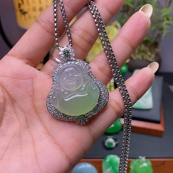 翡翠未镶嵌吊坠(赠链)