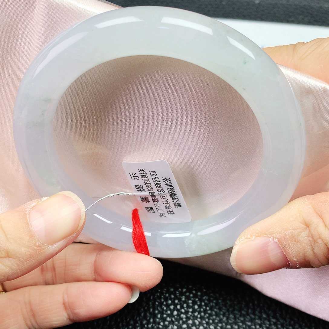 翡翠手镯未镶嵌57胖