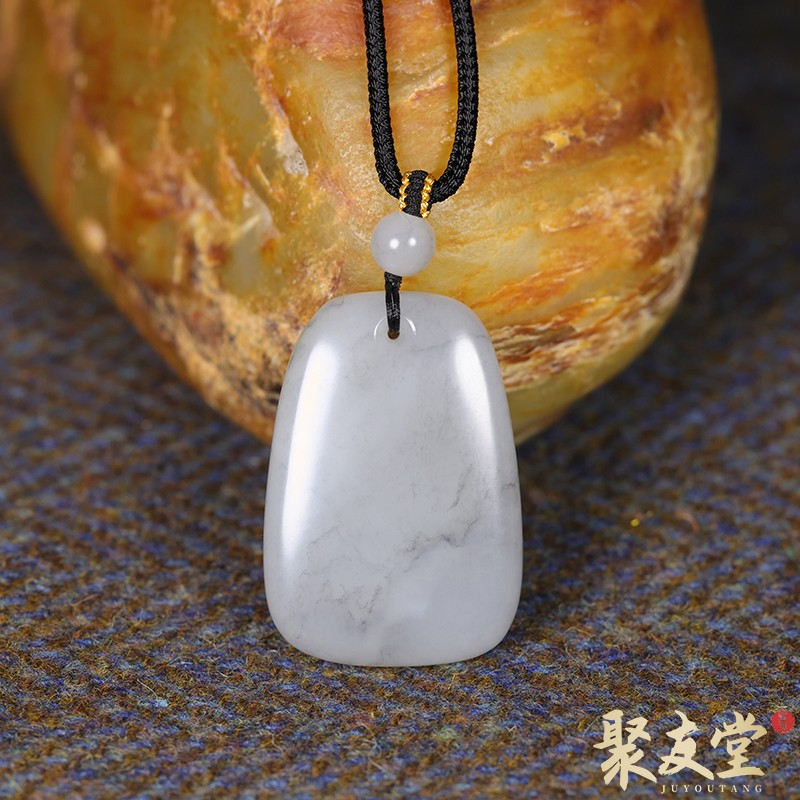 W69聚友堂玉雕28克新疆和田玉籽料青花无事牌平安牌挂件玉吊坠