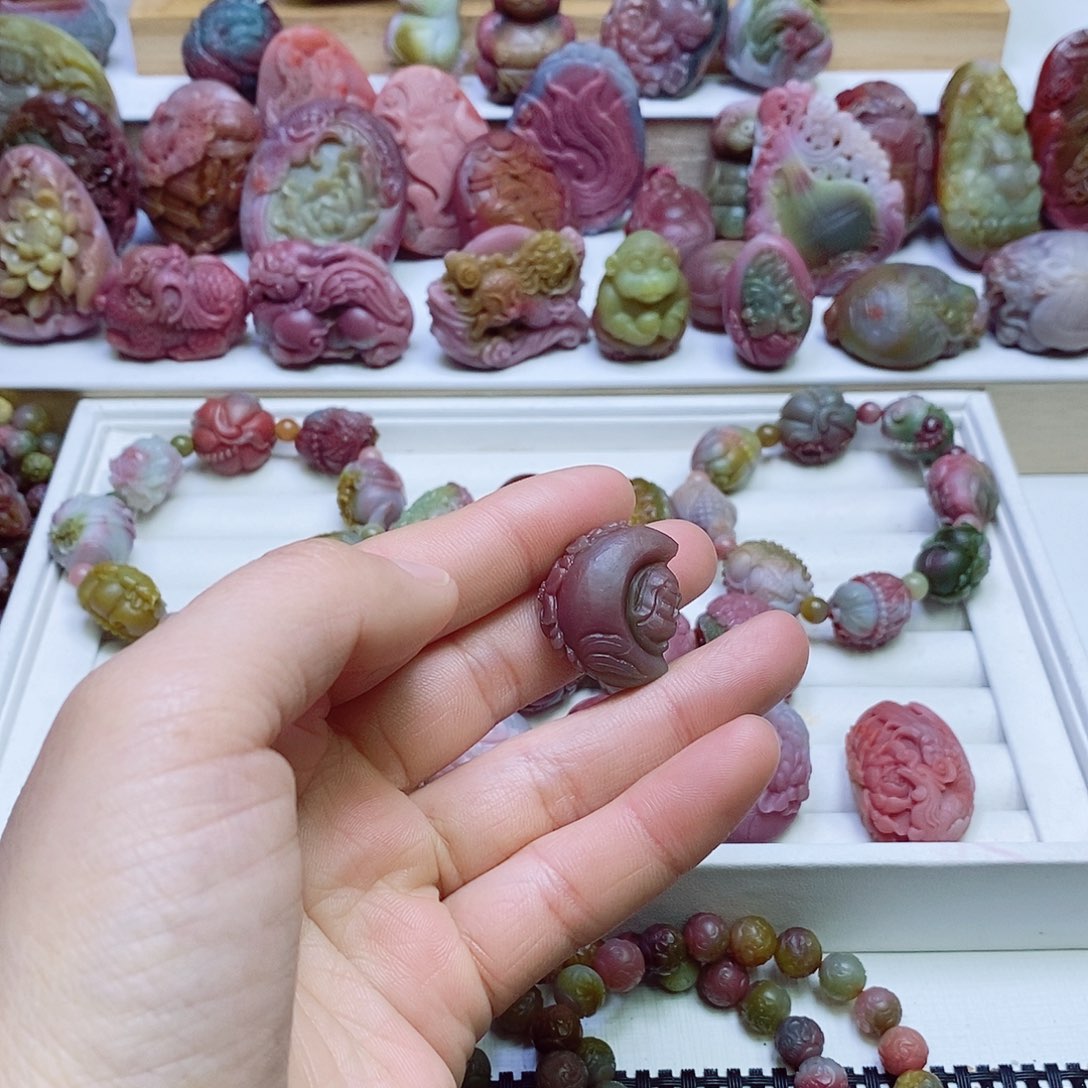 玛瑙/玉髓盐源玛瑙未镶嵌