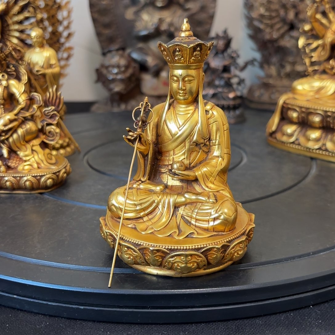 地藏王菩萨鎏金摆件