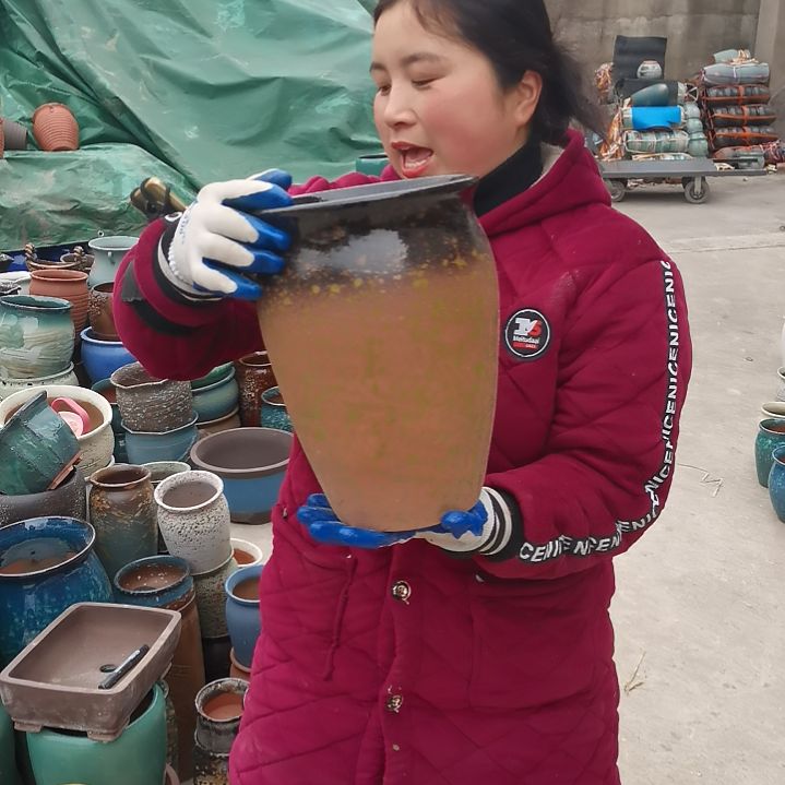 红陶口20高29瑕疵