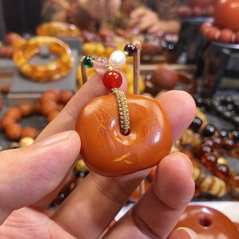 【闪购商品】未镶嵌吊坠(不含链)蜜蜡