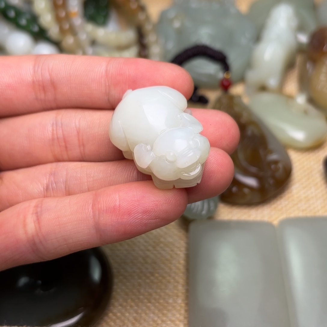 和田玉未镶嵌吊坠(不含链)