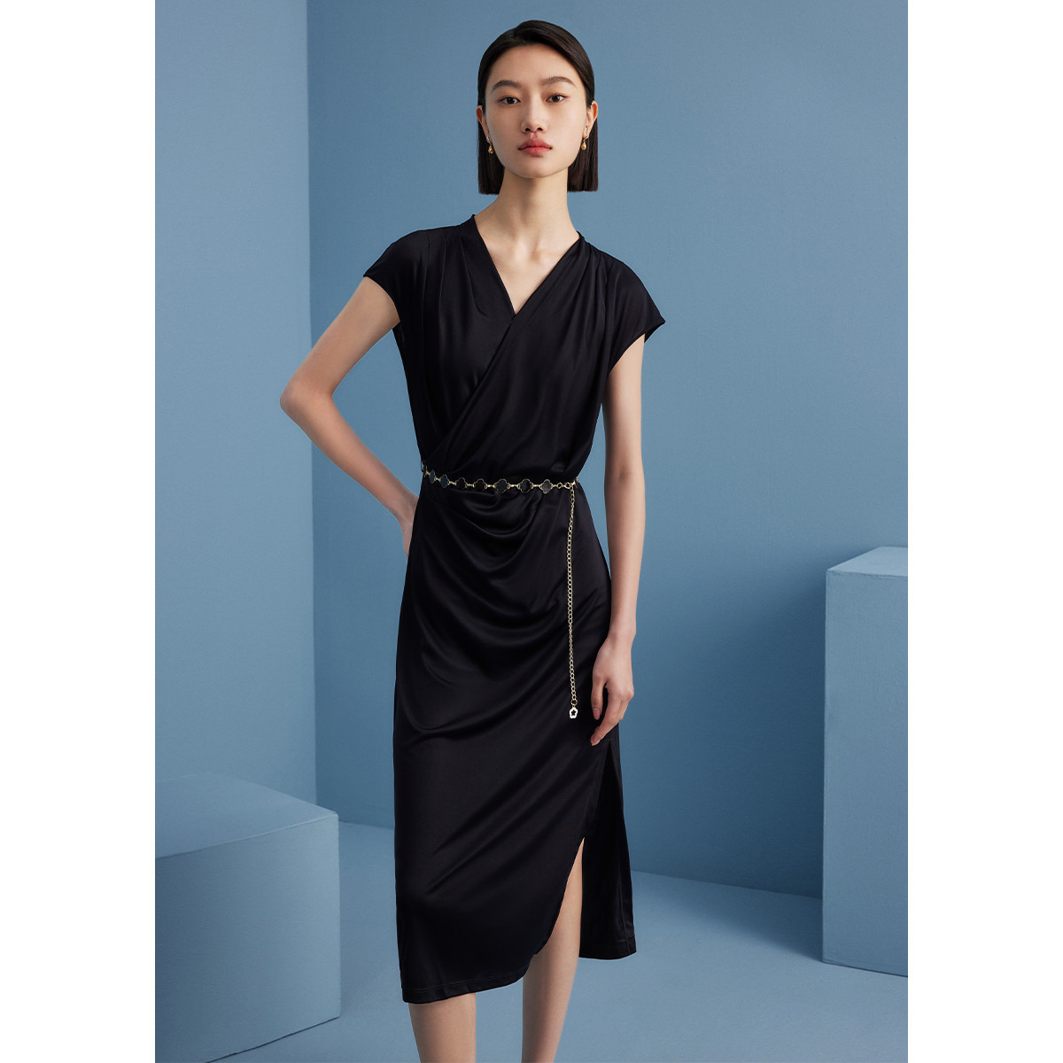 【籽言专属】纯色V领醋酸开叉连衣裙连衣裙中长裙M534000898