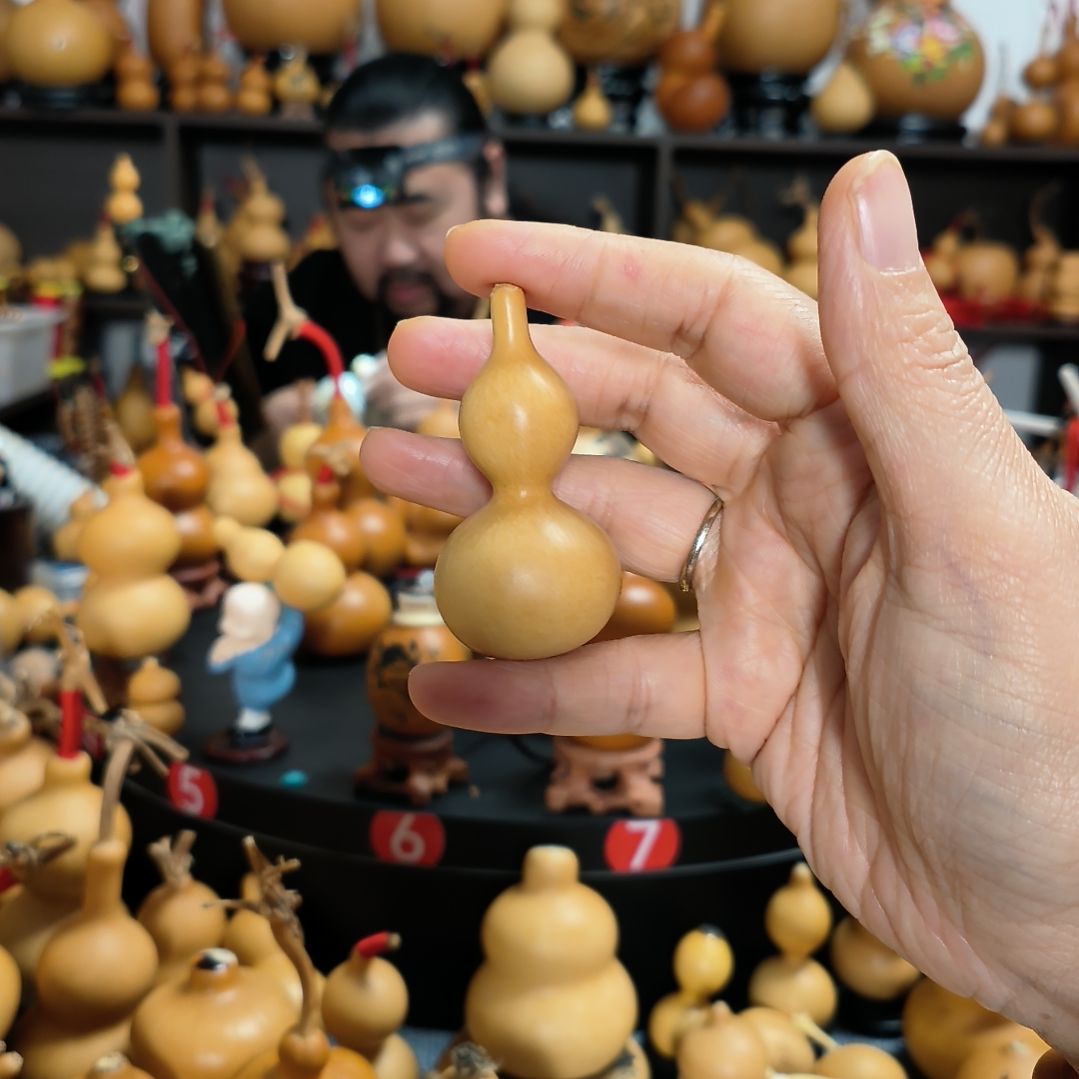 紫***羽葫芦福禄双全手把件